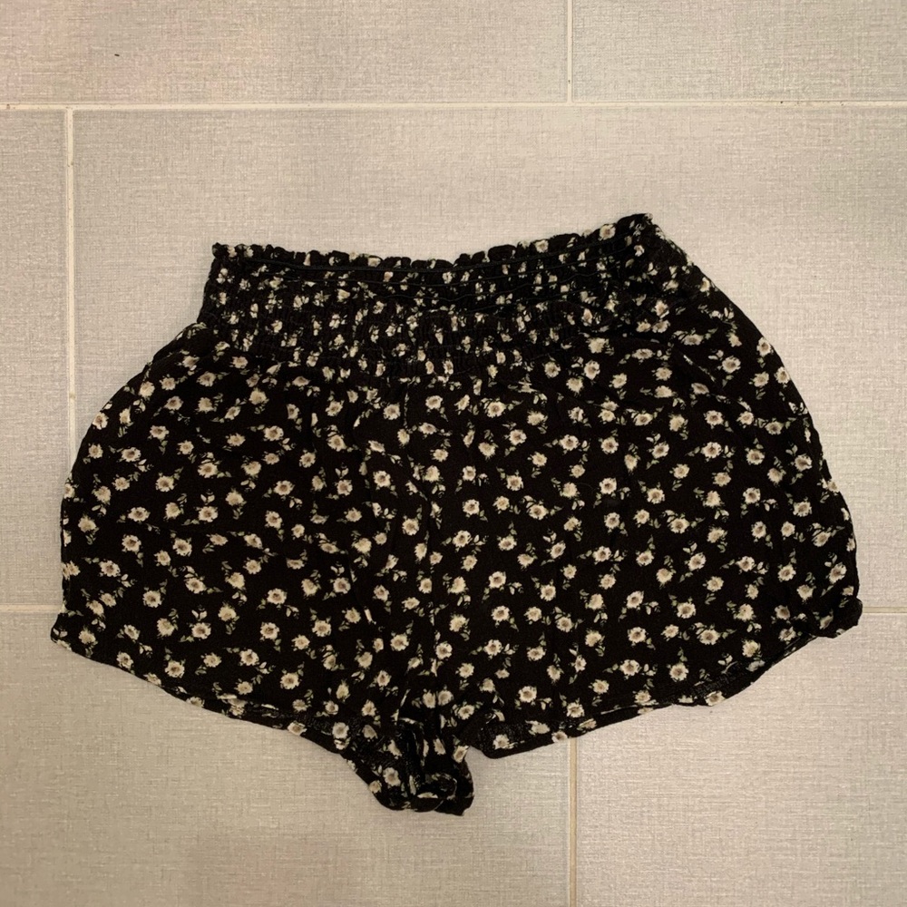 urban outfitters flower print flowy shorts